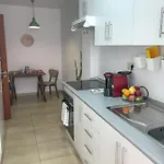 Citybeach - Parking & Wifi Apartment